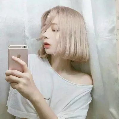 爱玛姑娘 封面